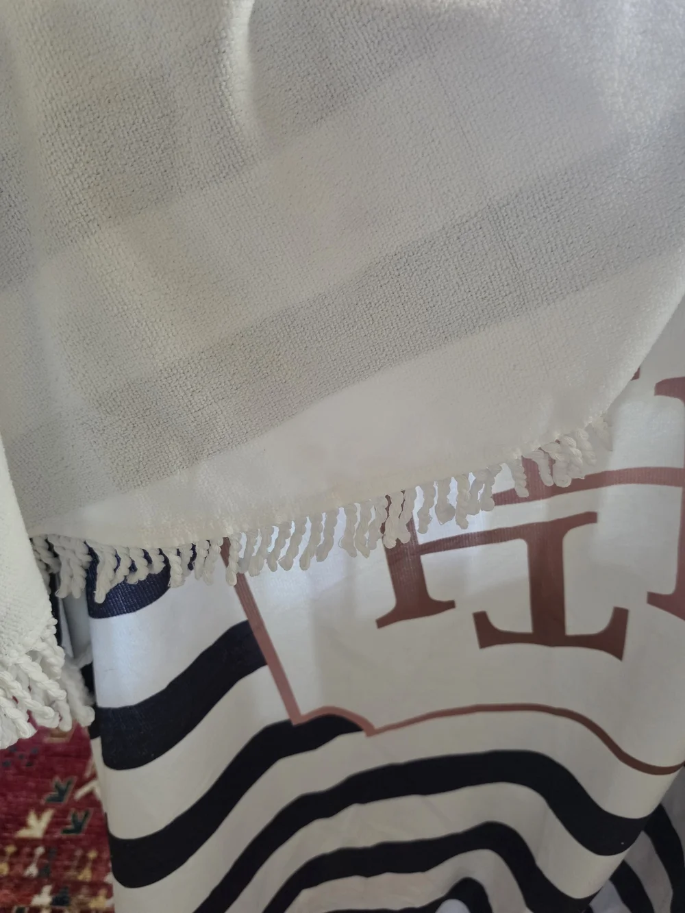 Hotelier Turndown Striped Round Fringed Beach Towel Blanket & Carry Pouch NWOT